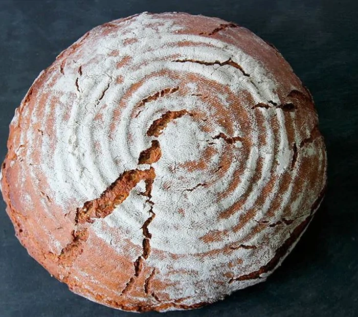 1 Brot "Endorfer Roggen Bio" von der Miedl Bäckerei Prien am Chiemsee