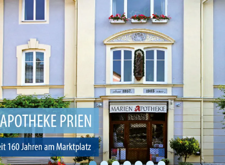 wunderscöne Aussenfassade der Marienapotheke in Prien Jugendstil