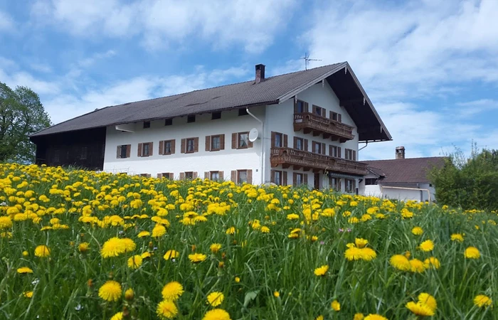 Wastlhof Prien Blick auf das Gebäude