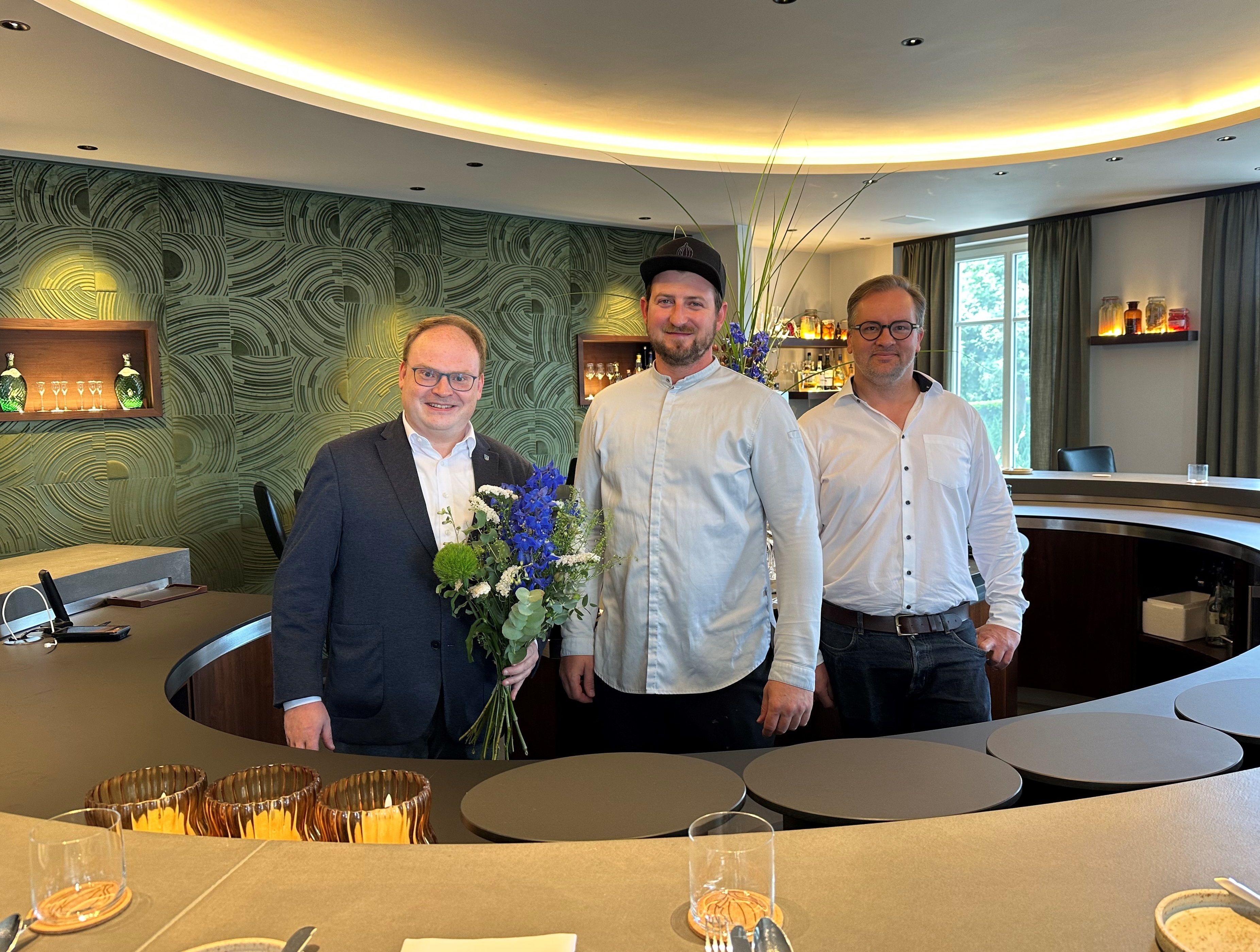 2025 06 26 Pressebild Wachter Genuss Ort Auszeichnungen Guide Michelin C Markt Prien A. Chiemsee