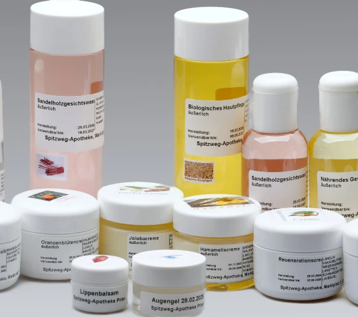 Spitzweg Apotheke Prien produziert ihre eigene Kosmetik aus Naturprodukten hangferührt und verarbeitet